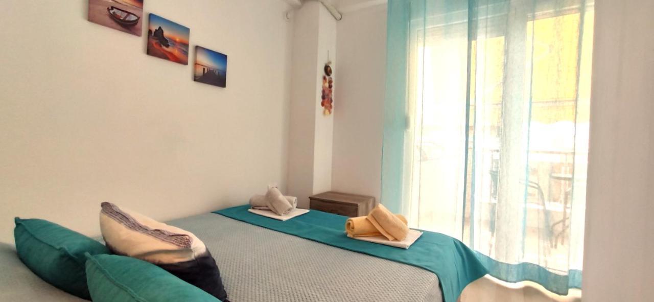 Sea Star Apartments Kallikratia Nea Kallikrateia Ngoại thất bức ảnh